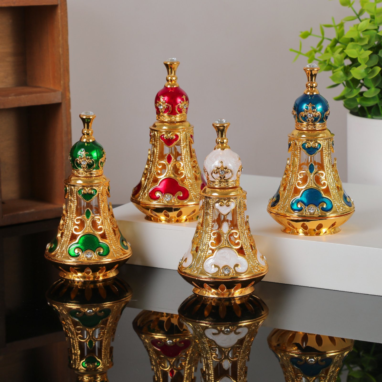 Ornate Perfume Bottle Faceted  - Home Decor Design ulasan dan harga