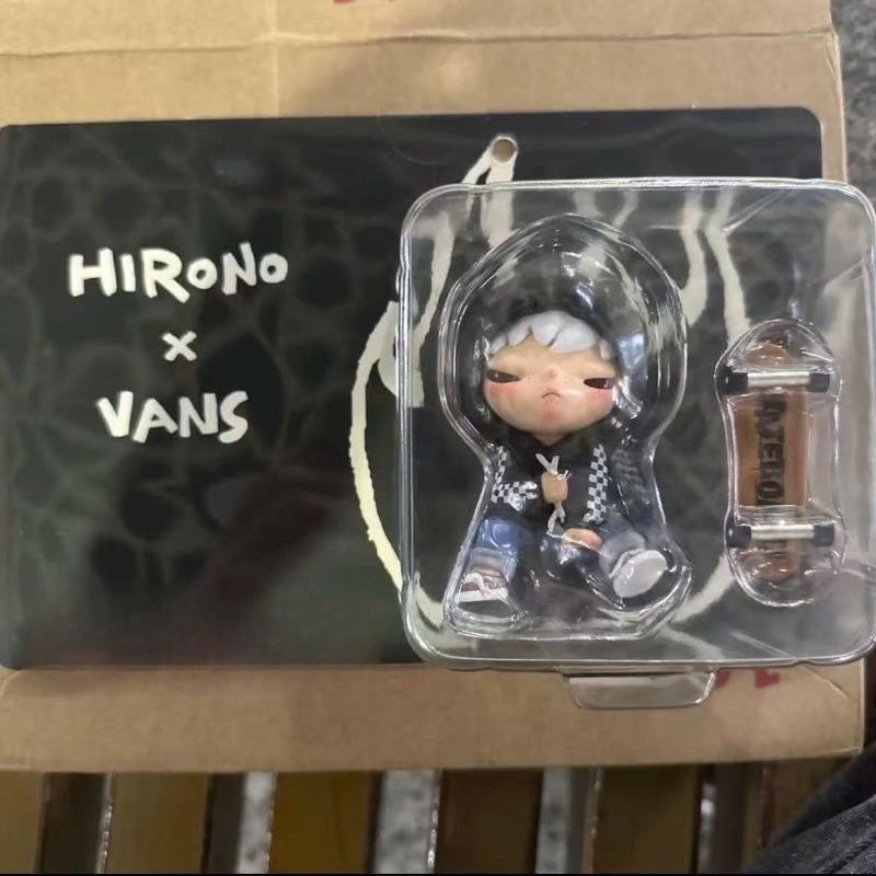 POPMART Hirono X VANS Co-brand - Home Decor Brand ulasan dan harga